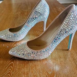 Betsey Johnson Sparkle Pumps